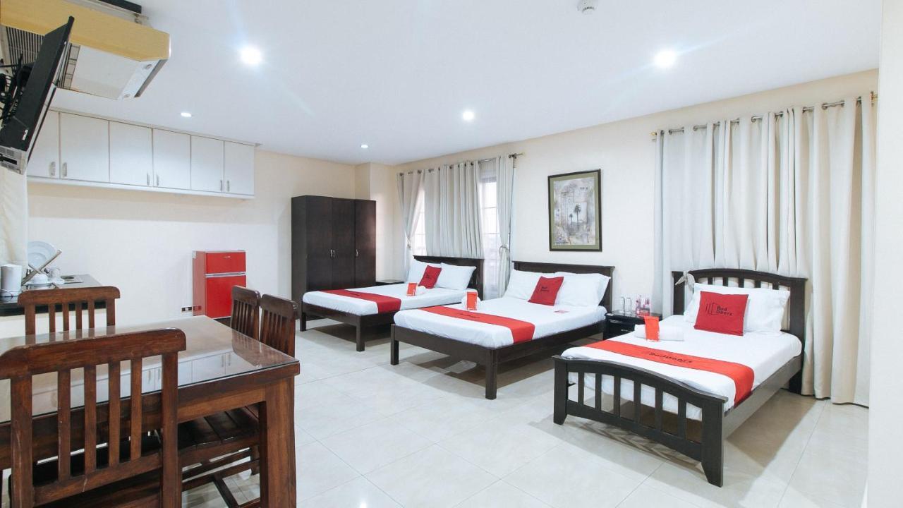 Reddoorz Plus @ Better Living Paranaque Paranaque City Экстерьер фото