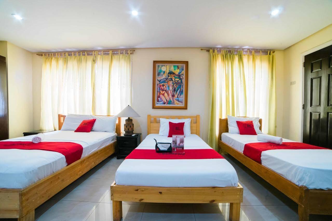 Reddoorz Plus @ Better Living Paranaque Paranaque City Экстерьер фото